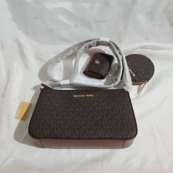 NWT Michael Kors Jet Set Travel Small Crossbody Tech Attached Leather Bag Brown